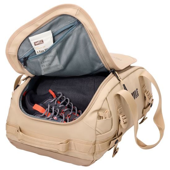 Náhled produktu - Thule Chasm S sportovní taška 30 L TDSD301 - gentle beige