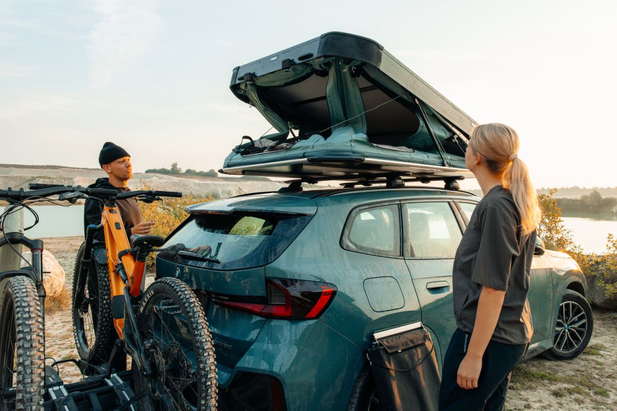 Náhled produktu - Autostan Thule Widesky - skořepinový stan pro 2 osoby, Ashland Grey